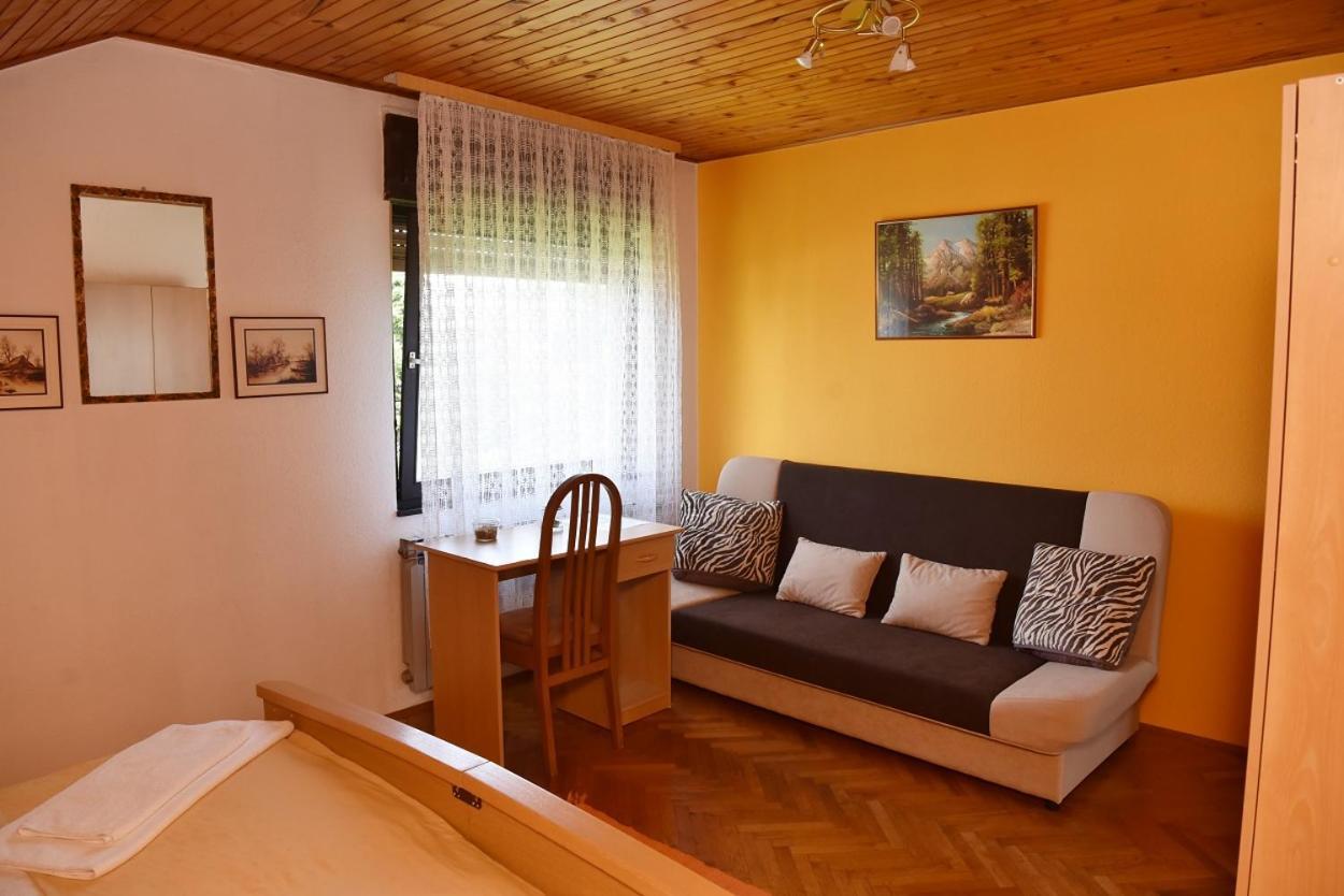 Apartman Jadranka Zaprešić Exteriör bild