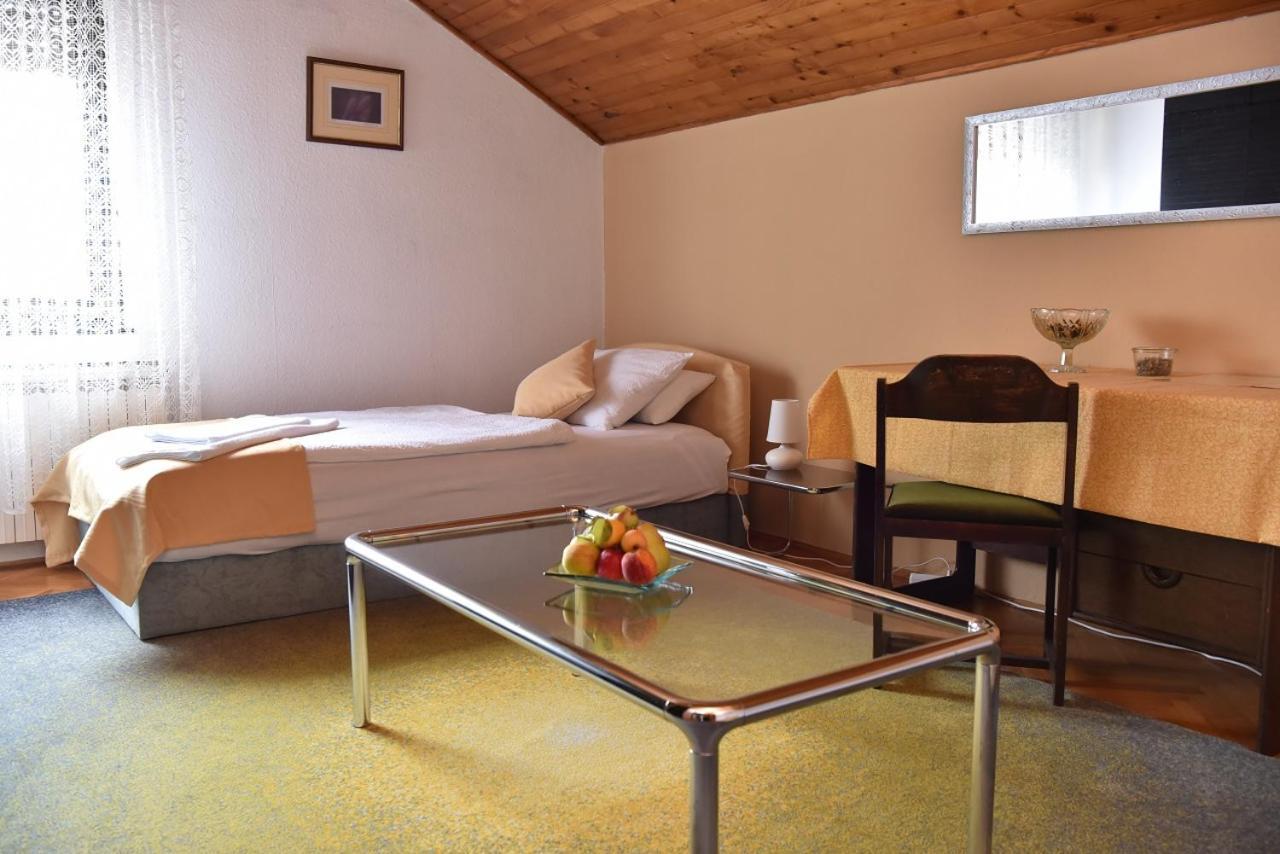 Apartman Jadranka Zaprešić Exteriör bild