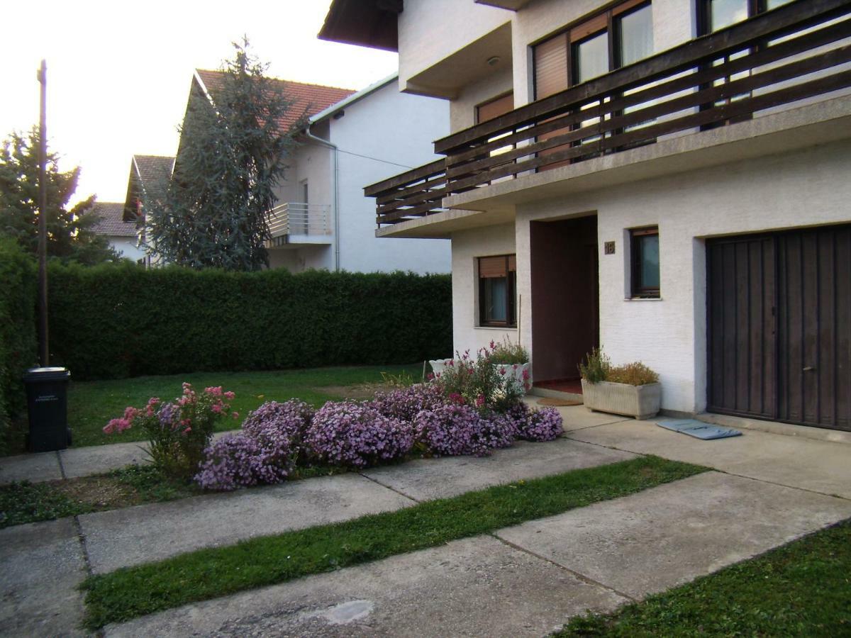 Apartman Jadranka Zaprešić Exteriör bild
